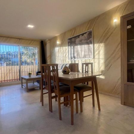 Apartamento Con Vista A La Piscina Lejlighed Benalmádena Eksteriør billede