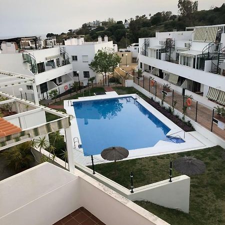 Apartamento Con Vista A La Piscina Lejlighed Benalmádena Eksteriør billede