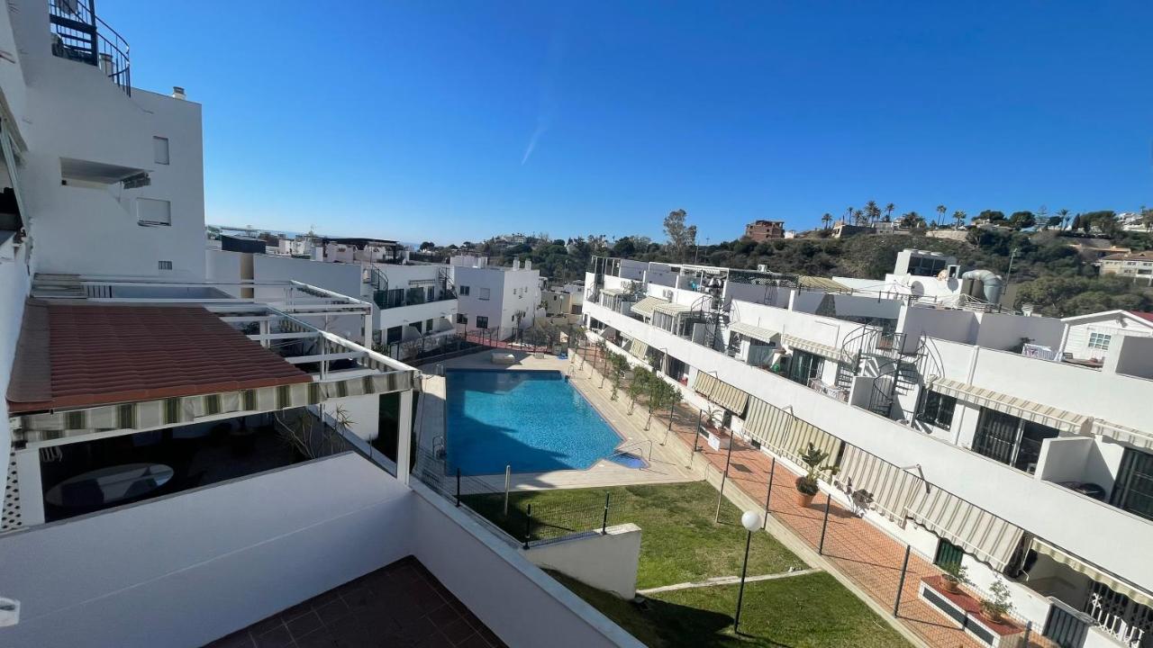 Apartamento Con Vista A La Piscina Lejlighed Benalmádena Eksteriør billede
