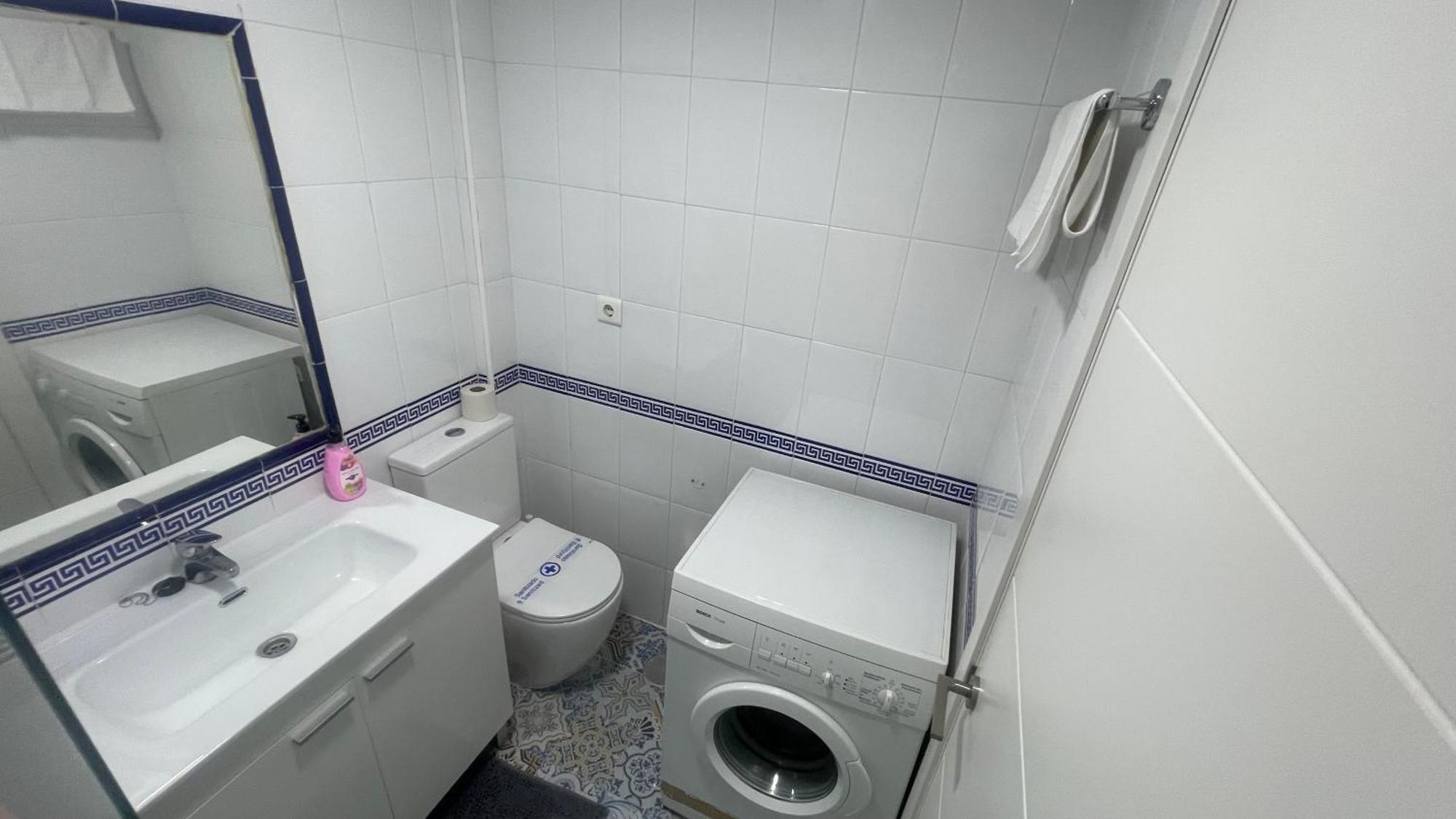 Apartamento Con Vista A La Piscina Lejlighed Benalmádena Eksteriør billede