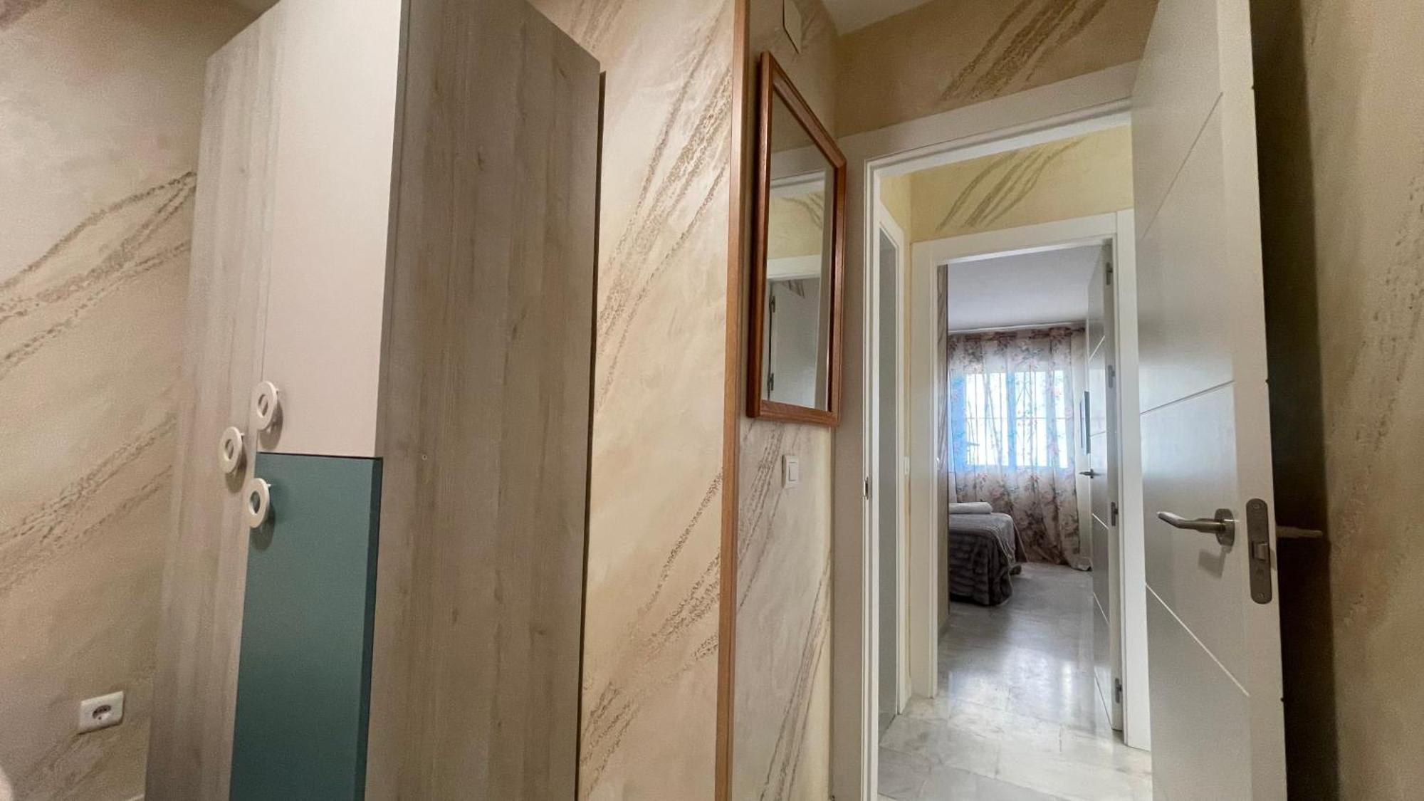 Apartamento Con Vista A La Piscina Lejlighed Benalmádena Eksteriør billede